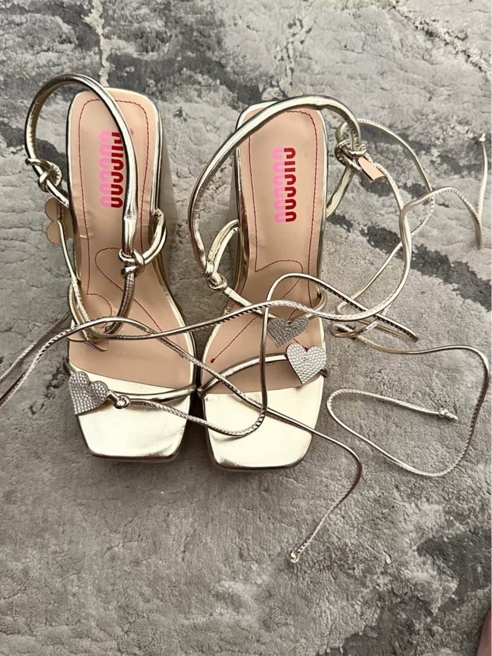 Women’s Metallic Lace-Up Heart Sandals - Gold